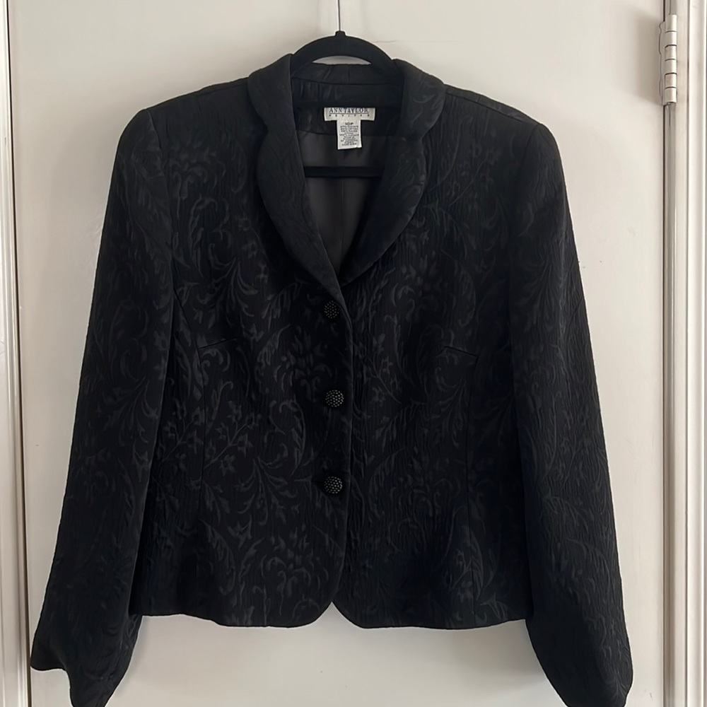 Ann Taylor Women’s brocade jacket